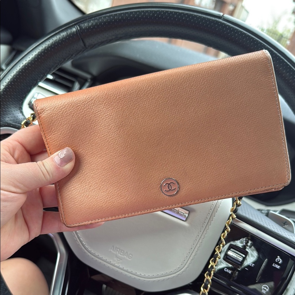 Vintage Chanel Peachy Tan Iridescent Leather wallet